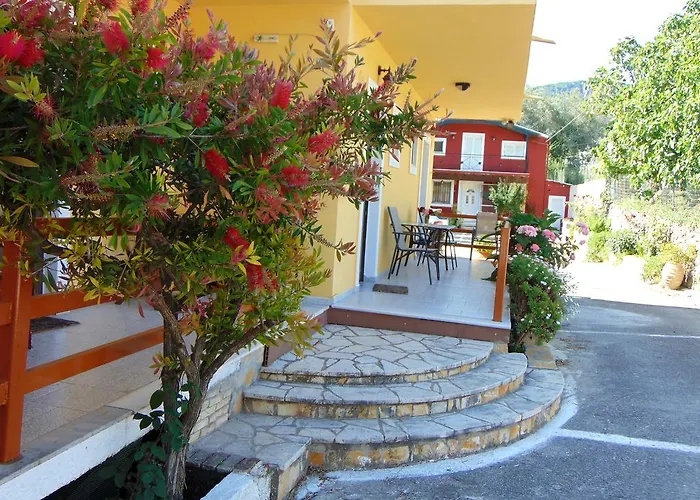 Maria Apartments - Roumanis